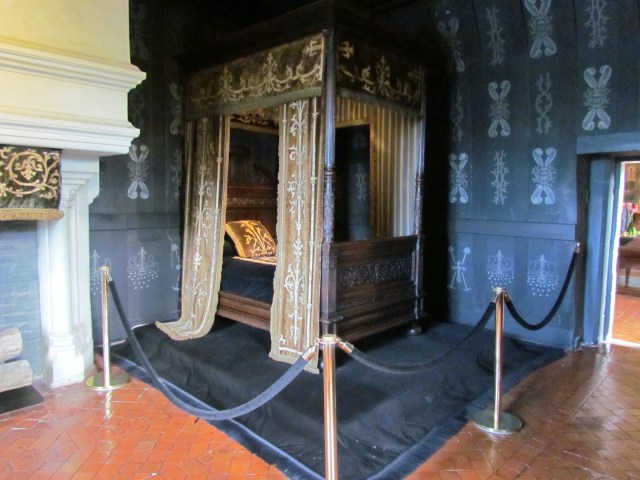 Louise of Lorraine retired to Chenonceau to meditate and pray after the assassination of her husband king Henri III. This was her room during that time of mourning.