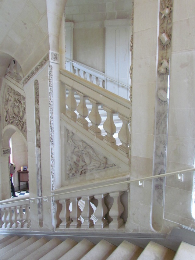 One of the beautiful marble staircases between the four stories.