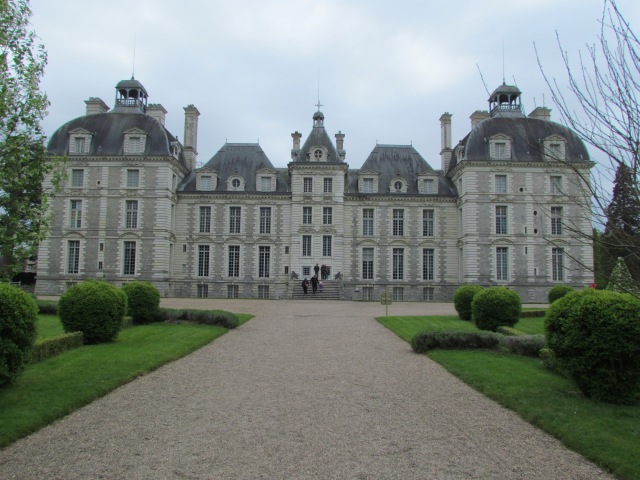 This is the back side of the chateau which interestingly looks exactly like the front side except that there's more landscaping on the back side.
