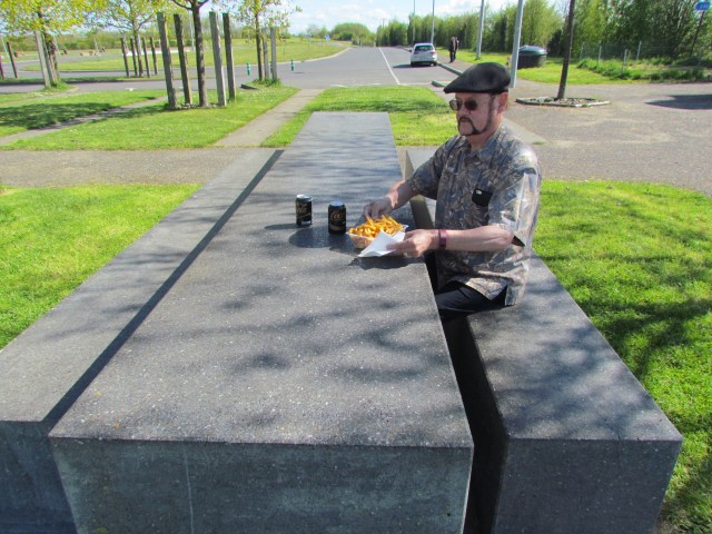 So we had French fries and cokes and they were the best fries we've had for a long time - very crispy and not at all greasy. 