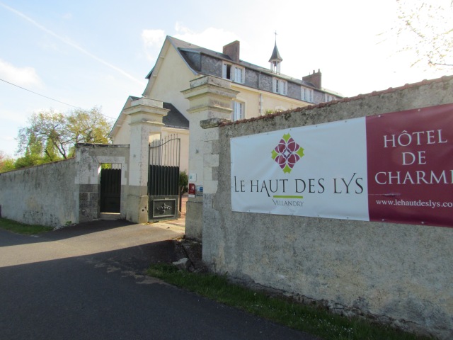 Entrance to the Le Haut des Lys.